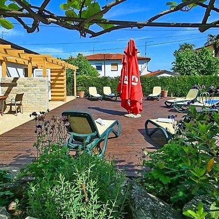 Apartmani Elio Умаг Екстериор снимка