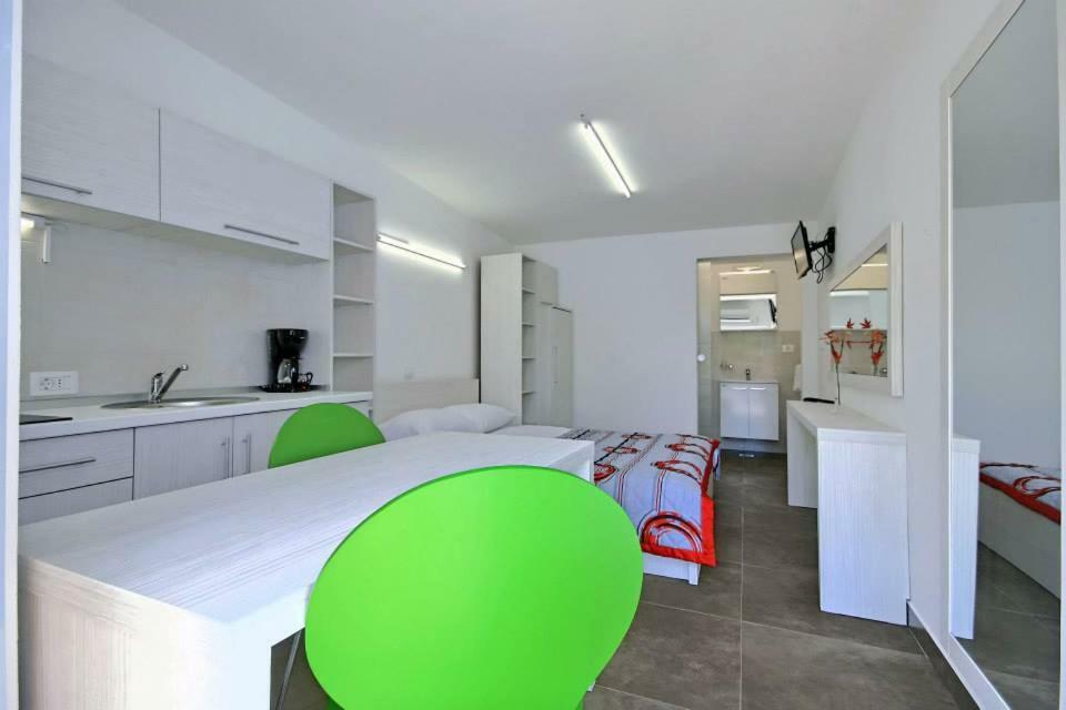 Apartmani Elio Умаг Екстериор снимка